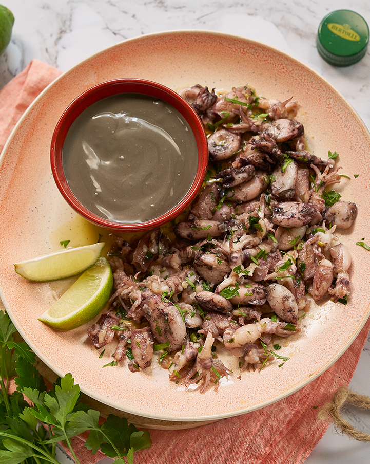 THE RECIPE IS SIMPLE: BABY CUTTLEFISH with ink mayonnaise